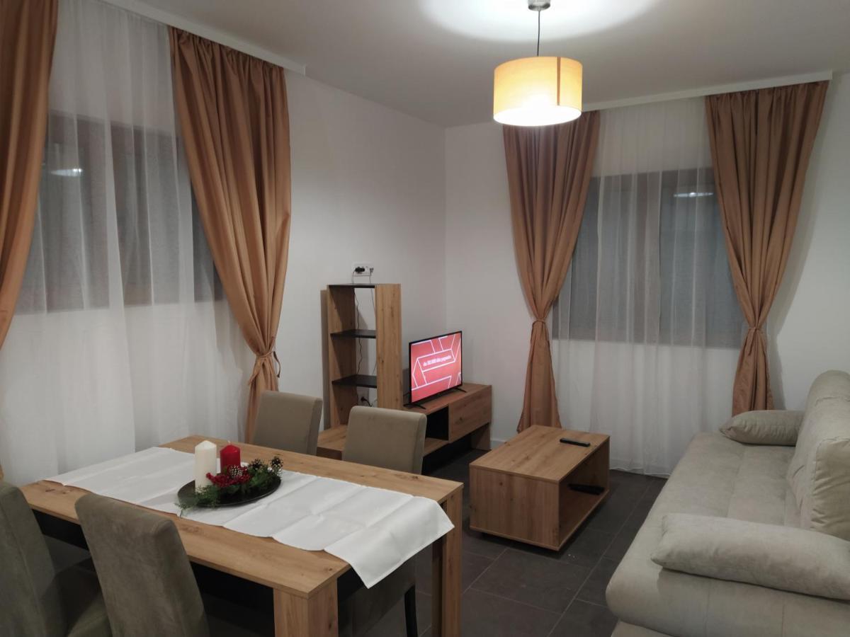 Domacinstvo Kod Gere Bed & Breakfast Crni Vrh ภายนอก รูปภาพ