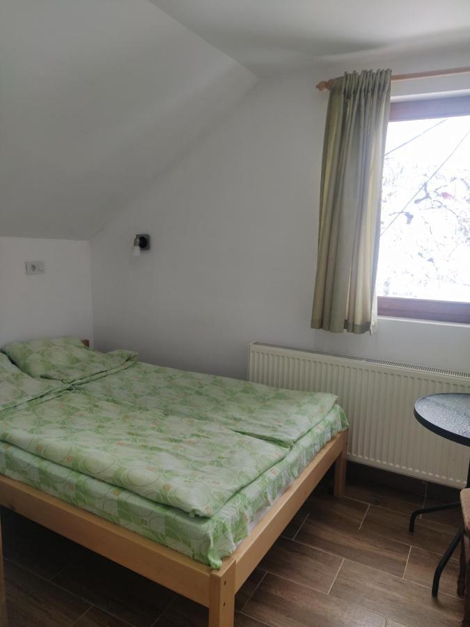 Domacinstvo Kod Gere Bed & Breakfast Crni Vrh ห้อง รูปภาพ